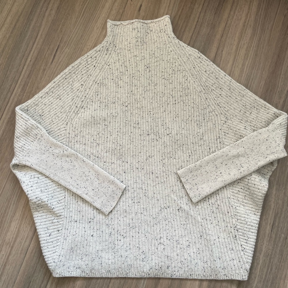 Club monaco cashmere sweater emma